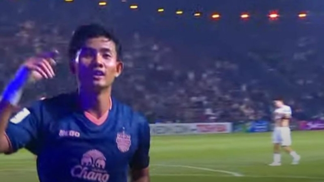 เชียงราย สุดช็อก !! โดน “บุรีรัมย์” ถล่มยับ 8 ประตูรวด