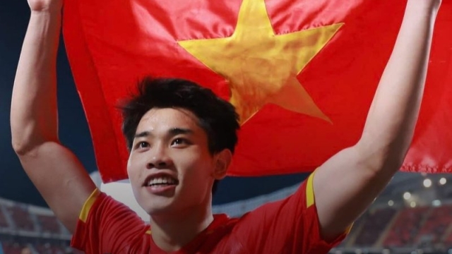 เหงียน ดินห์ บัค ผู้ถูก “กุนซือทีมชาติไทย” ปลุกปั้น กระทั่งโชว์ร่างทองพา “ทีมชาติเวียดนาม” กระหึ่มเอเชีย