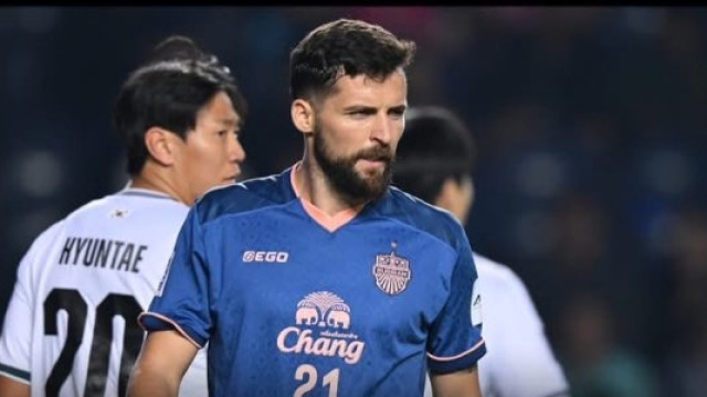 โควตาต่างชาติ รายล่าสุด !! “บุรีรัมย์” แยกทางฟ้าผ่า ลงสนาม 2 นัด 22 นาที