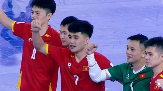 สะเทือนกลุ่มไทย !! “เวียดนาม” พลิกนรกแซงคว่ำ คูเวต ประเดิมชัยชนะแรกเอเชีย