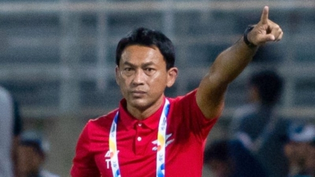 โค้ชไทยคนแรกที่ทำได้ !! โค้ชแบน พา 2 ทีม บันทึกหน้าประวัติศาสตร์ บุกโค่น “บุรีรัมย์” คาบ้าน