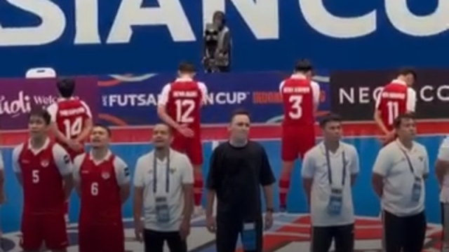 ชมปฏิกิริยา “เฮดโค้ชอินโดนีเซีย” หลังเกือบพาทีมสร้างประวัติศาสตร์โค่น “อิหร่าน” คว้าแชมป์เอเชีย แต่สุดท้ายพลาดแชมป์เหลือจะเชื่อ