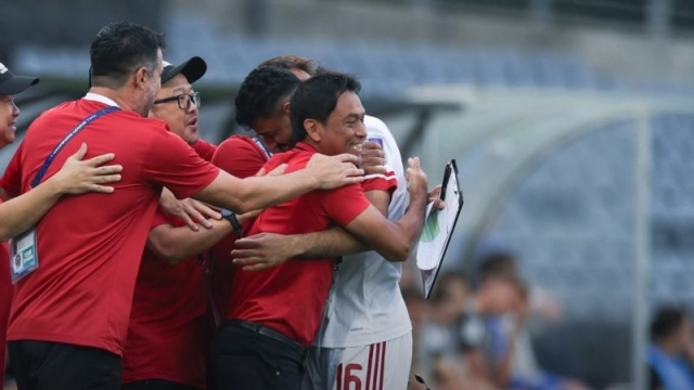 แฟนออสเตรเลีย สุดเดือด !! หลัง “แมคอาเธอร์” โดนทีมไทย ส่งร่วงเอเชียคาบ้าน