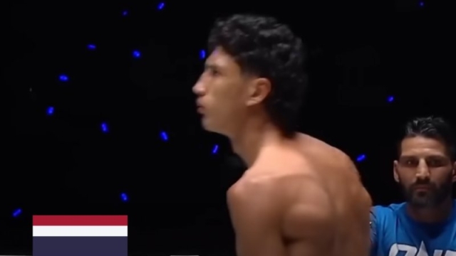 แฟนไทยห้ามพลาด คู่หยุดโลก !! 4 ช่องทางชมสด นาบิล อานาน ปะทะ แรมโบ้เล็ก