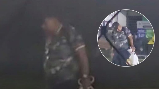 ลูกชายโพสต์เดือด !! หลังเห็นวินาที “อาจารย์สกล” เดินโดดเดี่ยว หอบของออกจากหมอนทอง