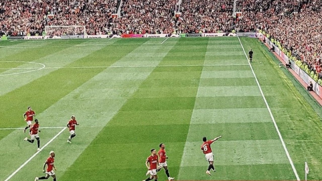 แฟนผี สุดช็อก !! แมนยู พลิกขึ้นนำ คริสตัล พาเลซ 2-1