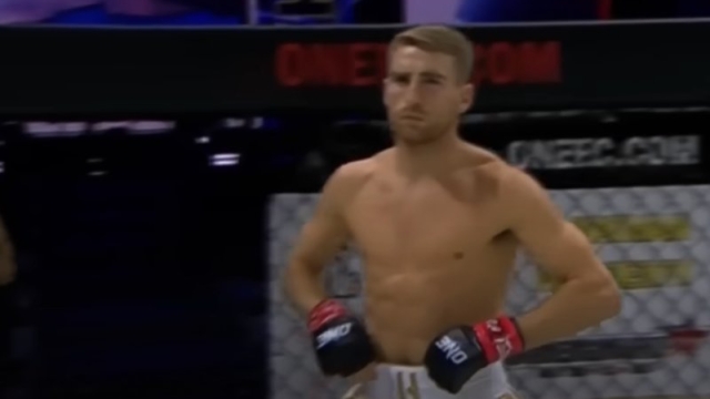 สะเทือนเวที ONE !! คู่หยุดโลก โจนาธาน แฮ็กเกอร์ตี ปะทะ “ยูกิ”