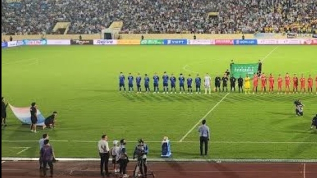 แฟนไทยส่งใจเชียร์ !! “ทีมชาติไทย” ปะทะ ทีมชาติโมร็อกโก