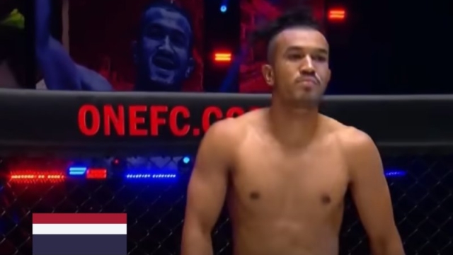 แฟนไทยห้ามพลาด คู่หยุดโลก !! สินสมุทร ปะทะ “จอร์จ”