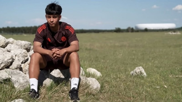 ฮือฮา !! บาเยิร์น โพสต์ขึ้นหน้าหนึ่ง “ไมคอน” เจ้าหนูบราซิลหัวใจไทยสำเนียงราชบุรี เกิดอะไรขึ้นก่อนจะถึงวันนี้ [คลิป]