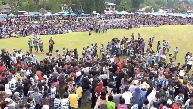 หมอนทอง สุดช็อก !! โดน อบจ.ชัยนาท ยิงนำ 2-0