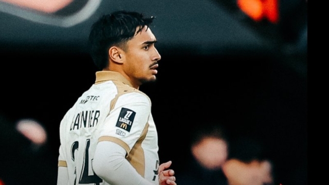 โด่งดังทั่วอาเซียน !! ASEAN FOOTBALL โพสต์ขึ้นหน้าหนึ่ง “เอราวัณ การ์นิเย่” นักเตะประวัติศาสตร์ทีมชาติไทย