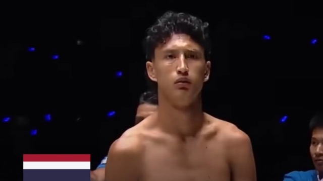 เดือดแน่ !! ฟรีทีวีถ่ายทอดสด 4 ช่องทางชม นาบิล อานาน ปะทะ “แรมโบ้เล็ก”