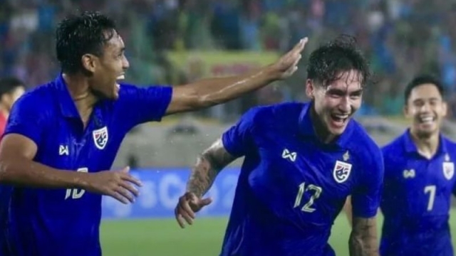 สื่อดังอินโด Seasia goal ขึ้นหน้าหนึ่ง !! “ลูกโซ่” วิงแบ็กพลังม้าทีมชาติไทย เตรียมลงรายการใหญ่ฟีฟ่าครั้งแรก