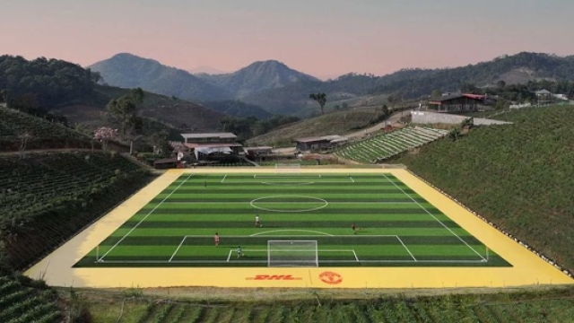 ฮือฮา !! แมนเชสเตอร์ ยูไนเต็ด สร้างสนามฟุตบอลมาตรฐานสากลที่ประเทศไทย 