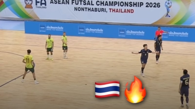 ชมช็อต ออสเตรเลีย สุดช็อก !! สราวุท ผลาพฤกษ์ ซัดลูกไฟให้ “ทีมชาติไทย” ทะลวงตาข่ายออสซี่ช่วงท้ายเกม