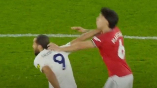 สะเทือนโควตา UCL !! แมนยู แพ้คาบ้าน “ลีดส์ ยูไนเต็ด” ทุบประวัติศาสตร์ครั้งแรกในรอบ 45 ปี