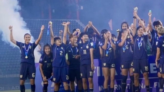 อันดับโลกไทยพุ่ง !! “ทีมชาติไทย” จารึกประวัติศาสตร์ คว้าแชมป์ FIFA Series 2026 ครั้งแรก แรงกิ้งโลกพุ่งขึ้น 3 ขั้น