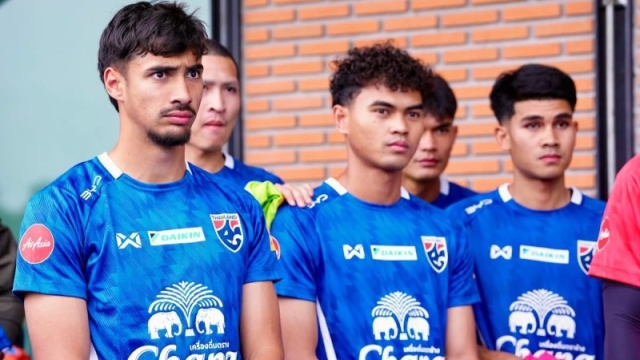 มาแล้ว !! ช็อต เอราวัณ แนวรุกรองแชมป์ลีกเอิง โผล่ซ้อม “ทีมชาติไทย” ชุดใหญ่ เป็นครั้งแรก
