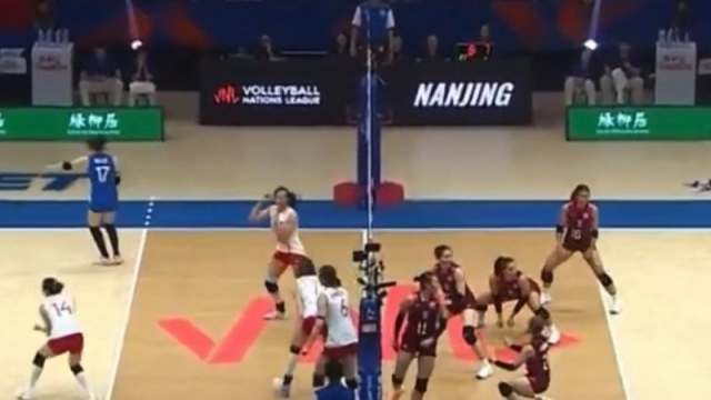 ไทยโด่งดังทั่วโลก !! ชมช็อต “ปิยะนุช” ท่ามหัศจรรย์ ทำเอา ทีมชาติจีน ทีมระดับโลกยังต้องยอม