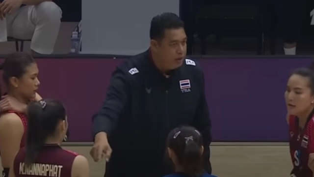 มือเซตดาวดังทีมชาติเช็ก ตอบแล้ว !! “วอลเลย์บอลหญิงทีมชาติไทย” พ่ายเพราะอะไรกันแน่ เห็นกับตาตัวเอง