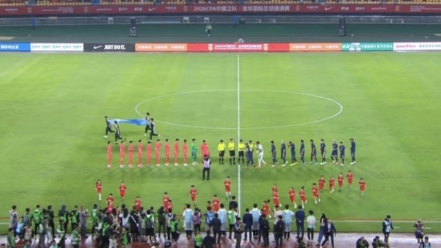 2 นาทีเท่านั้น ทีมชาติจีน ยิงบอลไปชนเสาอย่างจัง “ทีมชาติไทย” หวิดเสียประตู