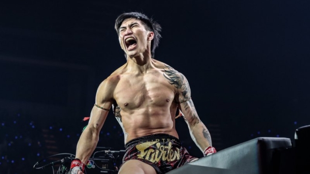 ข่าวด่วน !! ”ซ้ายดารา“ ตะวันฉาย ประกาศสละตำแหน่งแชมป์โลก ONE มวยไทย รุ่นเฟเธอร์เวต