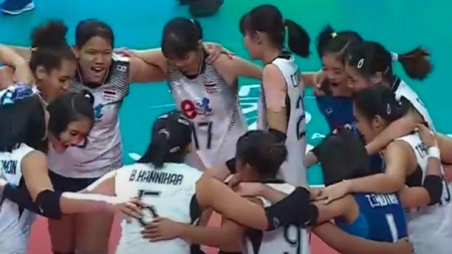 ดราม่าคอมเม้นท์แฟนเวียดนาม !! หลังเห็น “วอลเลย์บอลหญิงทีมชาติไทย” ฟอร์มโหดทุบชนะ ทีมชาติอียิปต์ ศึก U17 ชิงแชมป์โลก