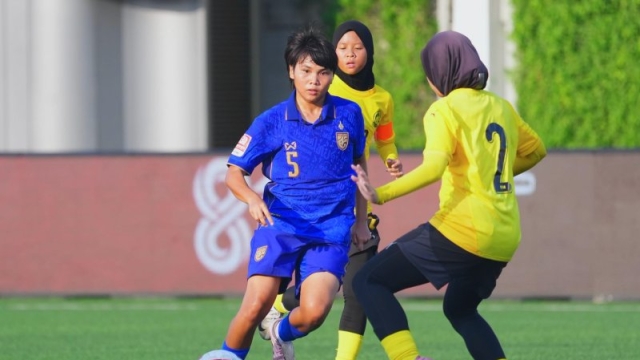 แฟนมาเลย์ แทบช็อก! โดน “ทีมชาติไทย” ถล่มยับ 5-1 พลาดเข้าชิงศึก Srikandi Merdeka Cup 2026