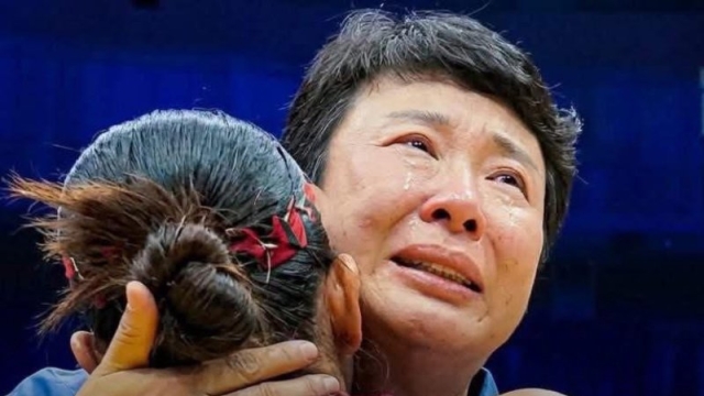 แฟนจีนร้อง !! “เฝิง คุน” คุมทัพหญิงแดนมังกร หลัง “ทีมสาวไทย” เขียนประวัติศาสตร์เอเชีย