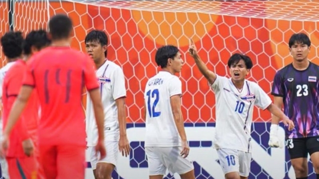 เกิดอะไรขึ้น !! ทีมชาติไทย โดน “ทีมชาติจีน” ถล่มยับ ร่วงตกรอบ เอเชียนเกมส์ 2026