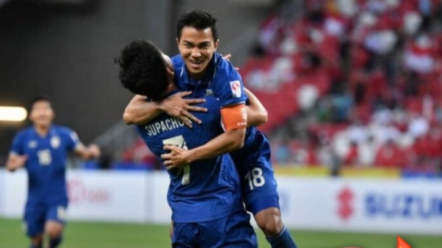 ด่วน อันดับโลกไทยพุ่ง !! “ทีมชาติไทย” อันดับโลกแซงจีน ก่อนปะทะ ทีมชาติเวียดนาม