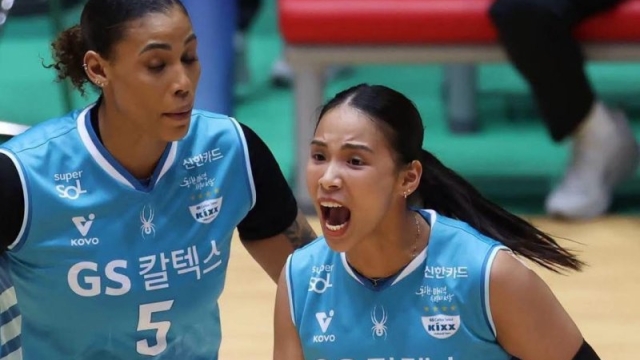 สาวไทยทุบสะเทือนเกาหลีใต้ !! โมเม ทุบโหดช่วยทีมเกาหลีใต้คว่ำคู่แข่ง ทะลุเข้าชิงชนะเลิศ
