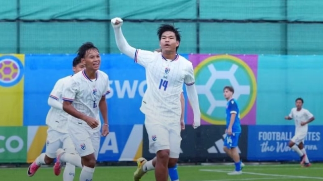 ครึ่งหลัง สถานการณ์พลิก !! บทสรุปนัดสองฟุตบอลโลก U15 “ทีมชาติไทย” ปะทะ ทีมชาติสโลวาเกีย