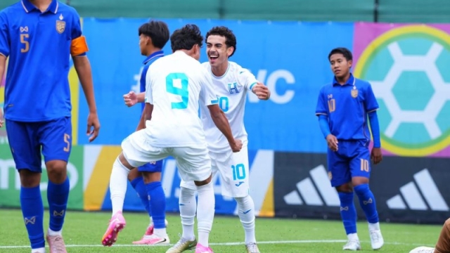 ไทยงานเข้าแล้ว !! เพียง 10 นาที “ทีมชาติไทย” โดนยิงนำห่าง 2-0 ศึกฟุตบอลโลก U15