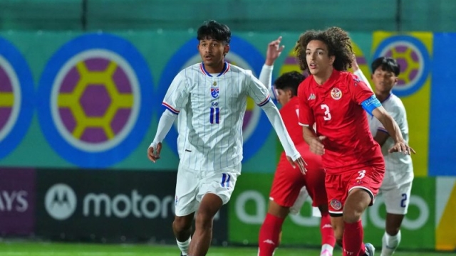 ช็อกเวทีโลก !! “ทีมชาติไทย” โดนถล่มยับ หล่นรอบจัดอันดับ ศึกฟุตบอลโลก U15